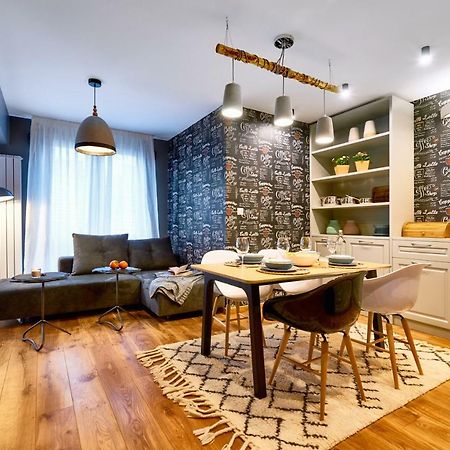 Stylish And High-End Designer Apartments In City Center Sofia Eksteriør billede